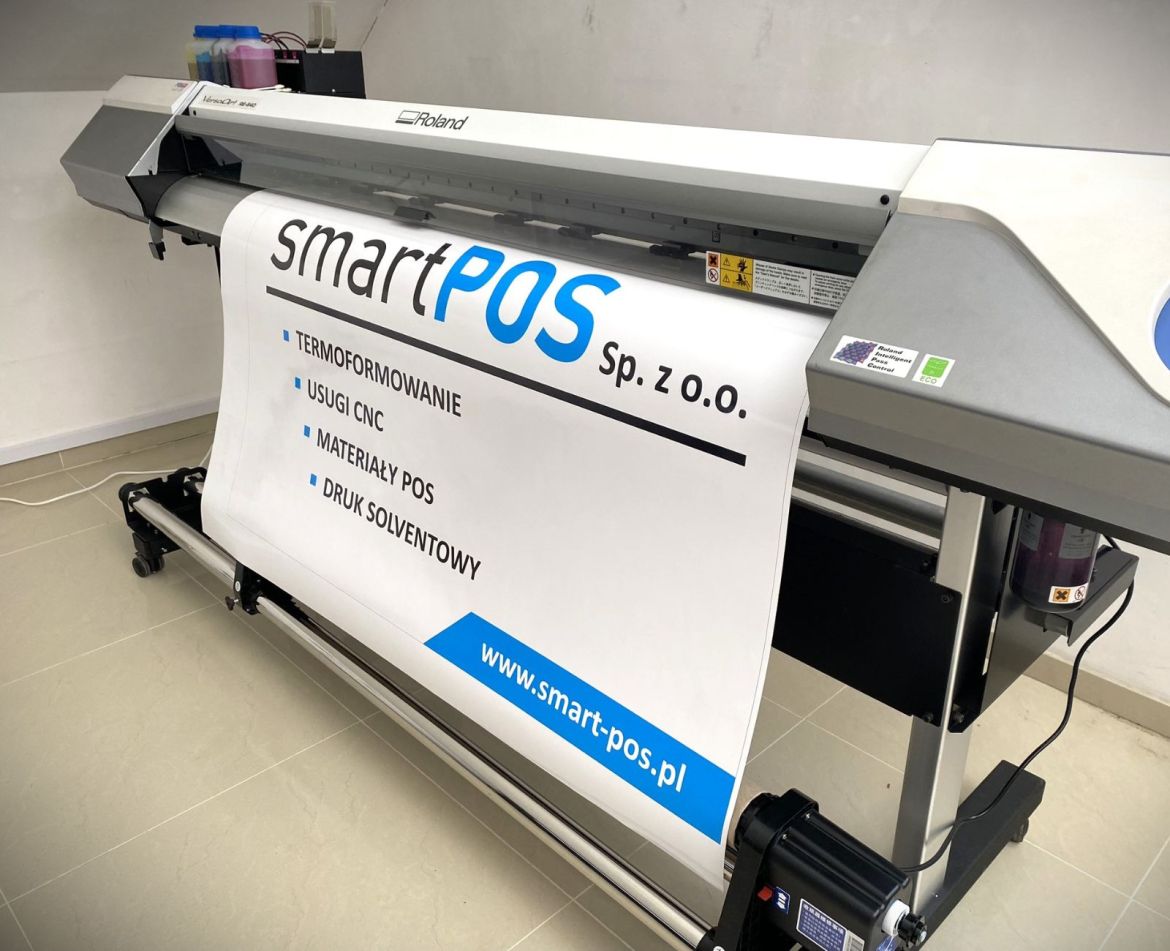 smartpos drukarka solventowa drukuje plakat wieloformatowy
